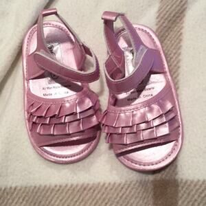 Pink shimmer sandal size 3 NWOT